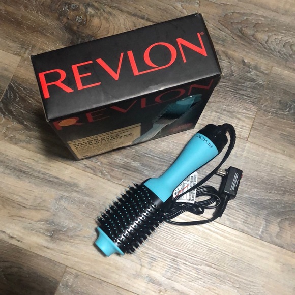 Revlon Other - COPY - Revlon One Step Dry And Volume